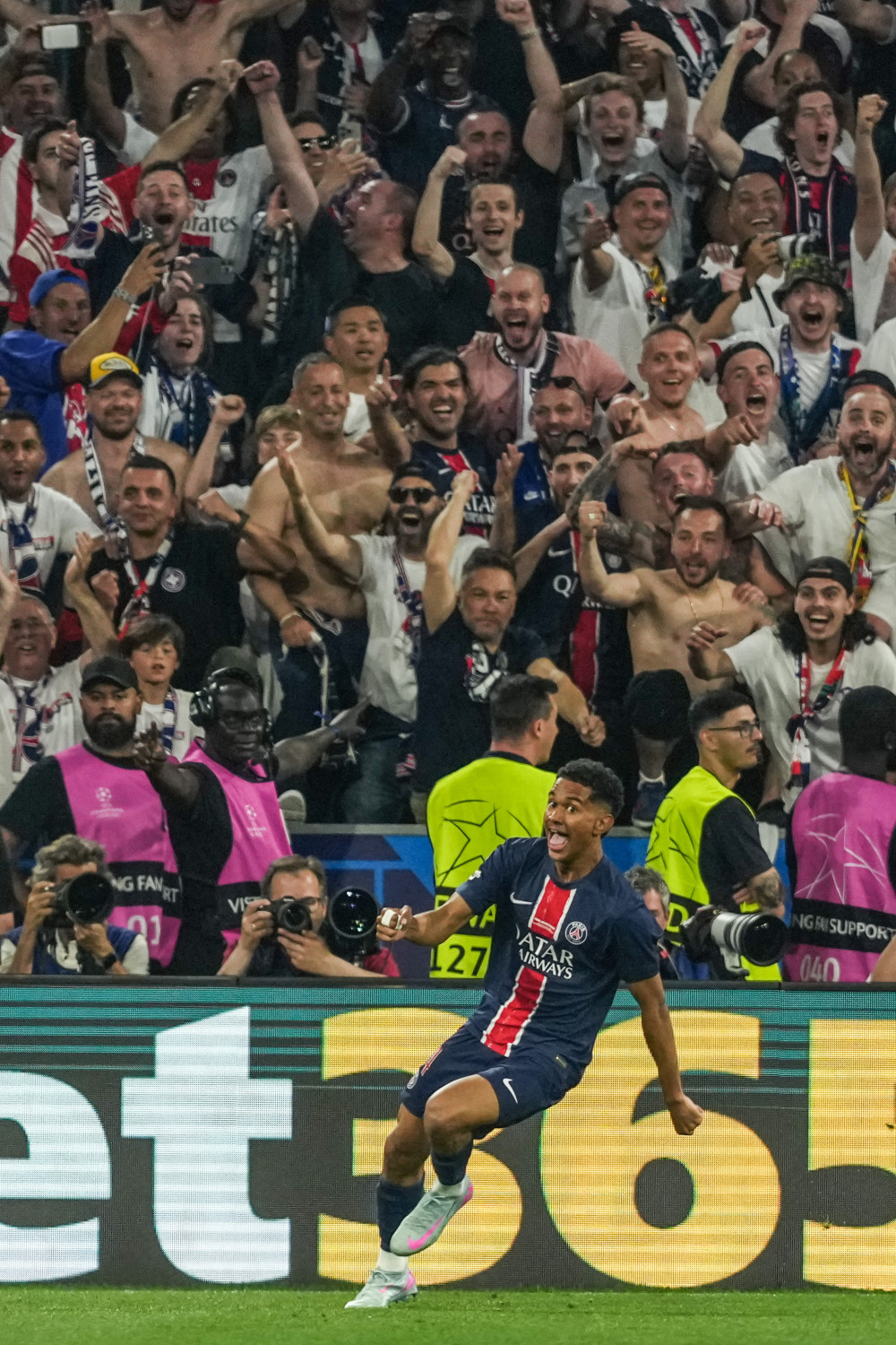 通过此次交 通过此次交