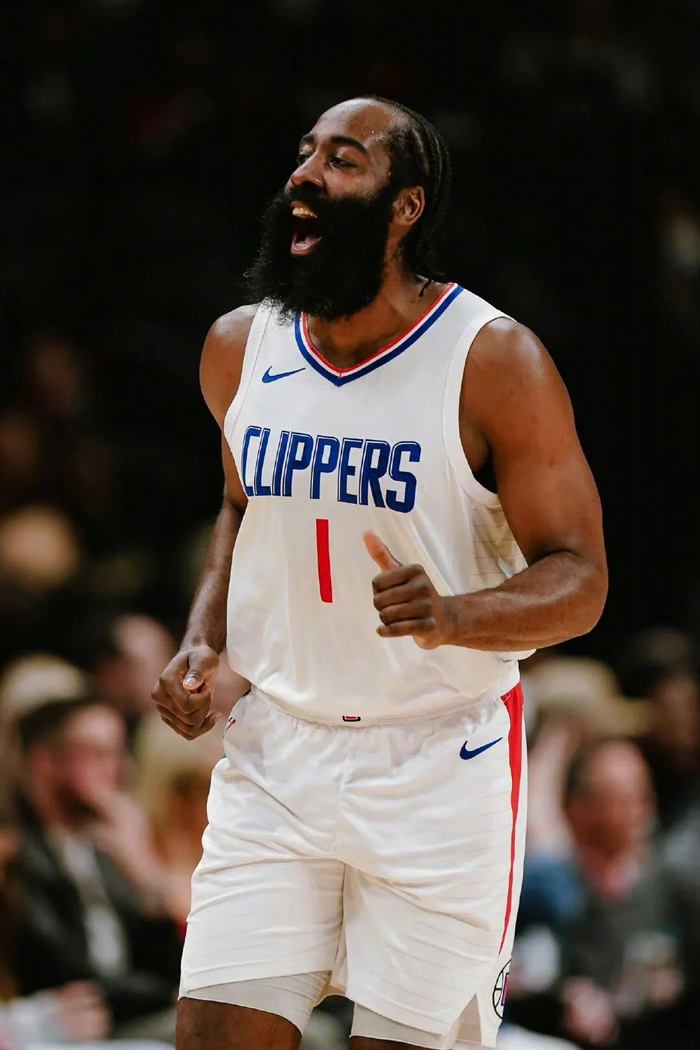 将与队友形 将与队友形